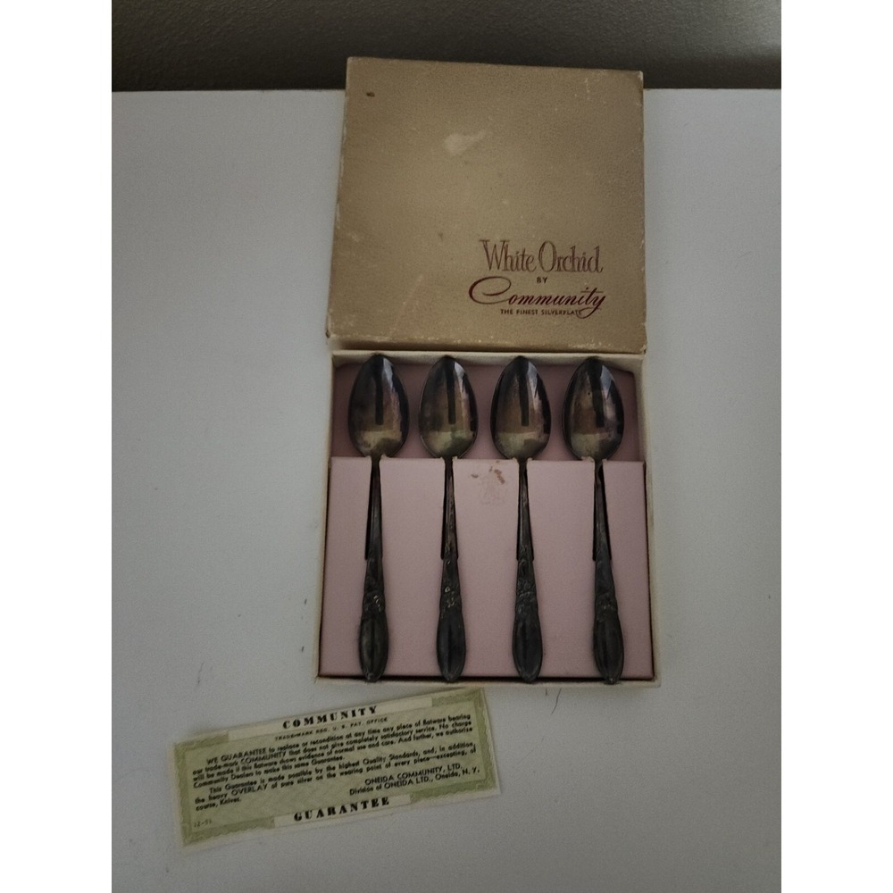 Vintage White Orchid Community Silverplate Demitasse‎ Spoons Set 4 Box Guarantee